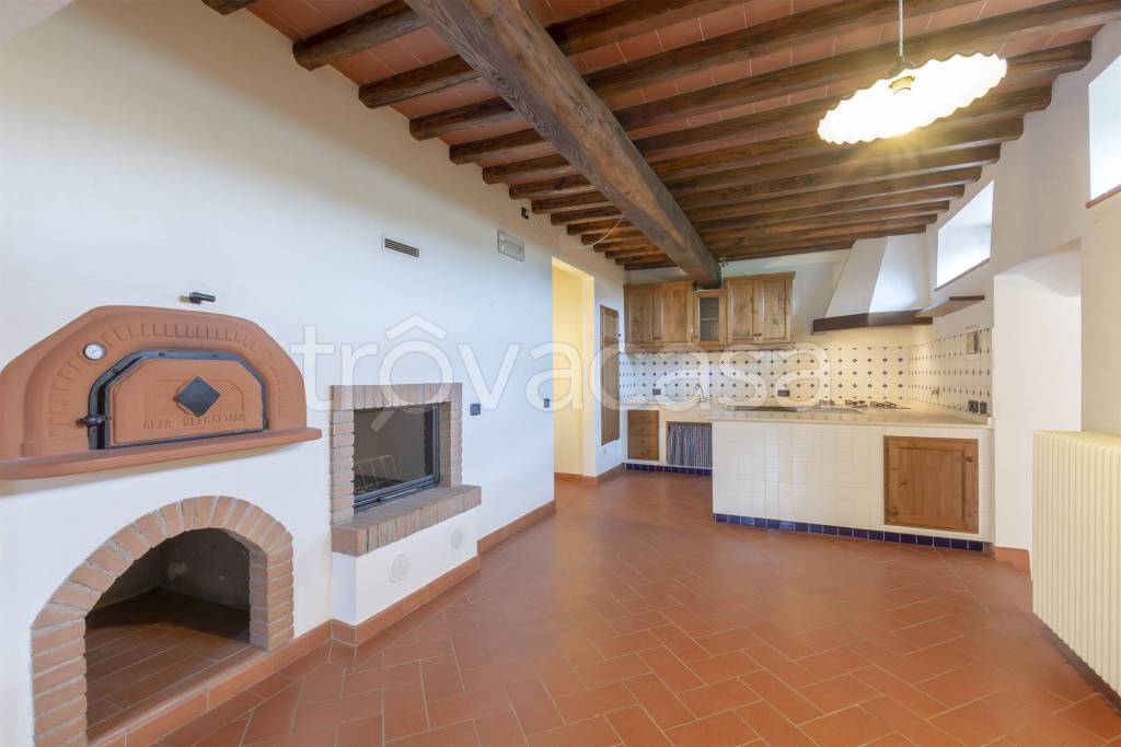 casa indipendente in vendita a Pelago in zona Carbonile
