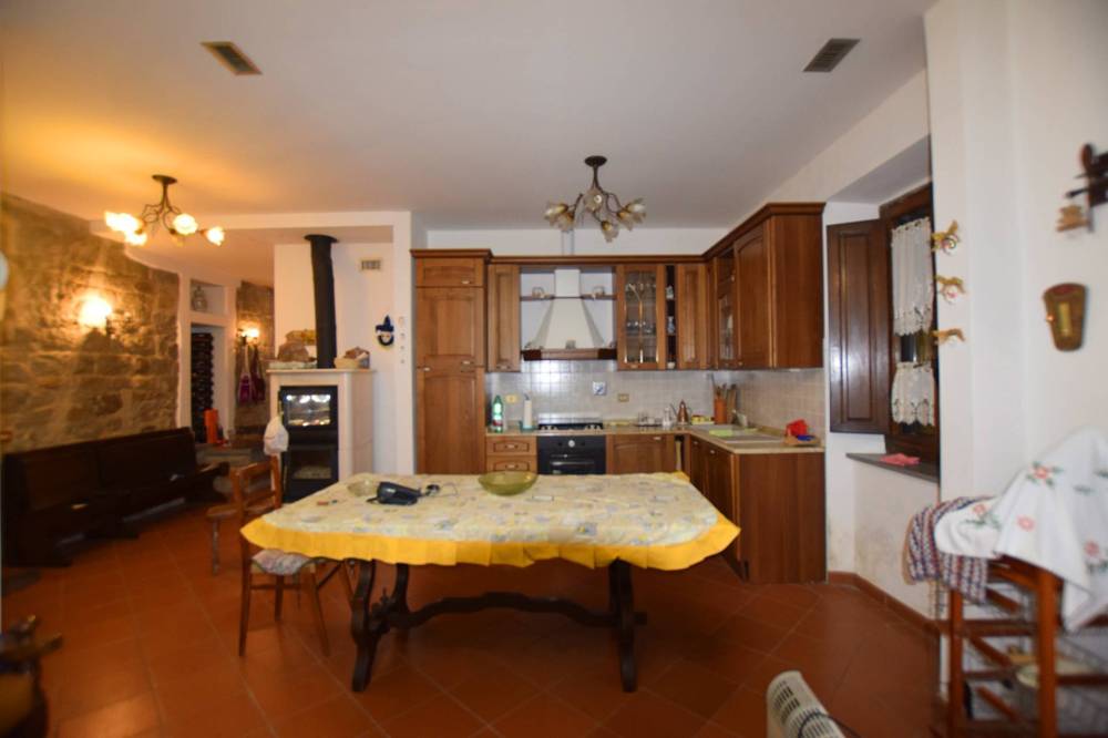 casa indipendente in vendita a Pelago in zona Consuma