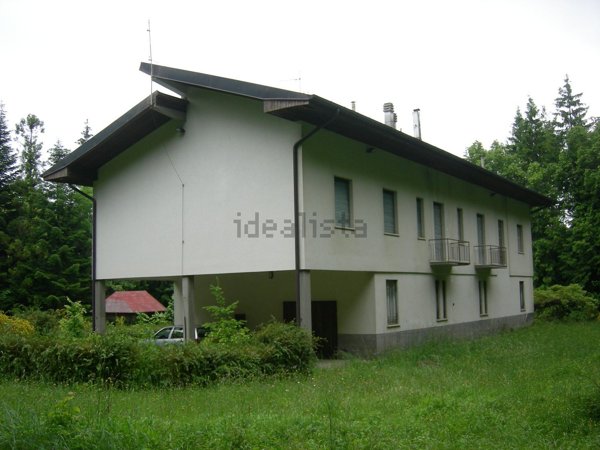 casa semindipendente in vendita a Pelago