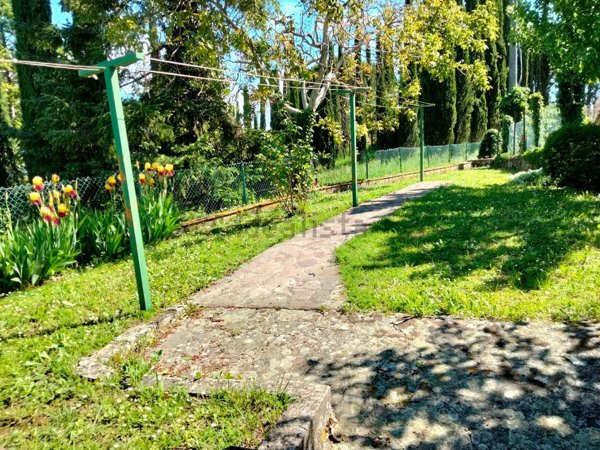 casa indipendente in vendita a Pelago in zona Diacceto