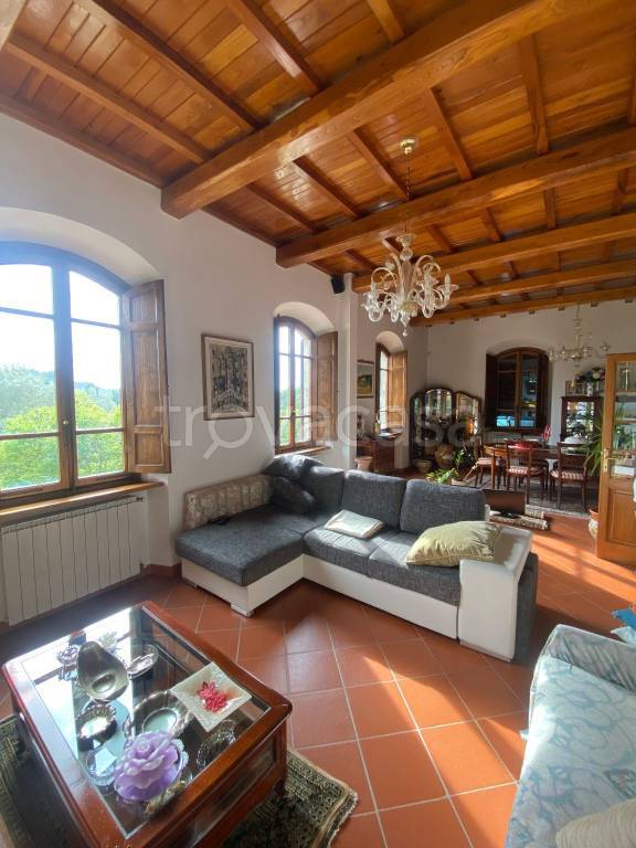 casa indipendente in vendita a Pelago in zona Consuma