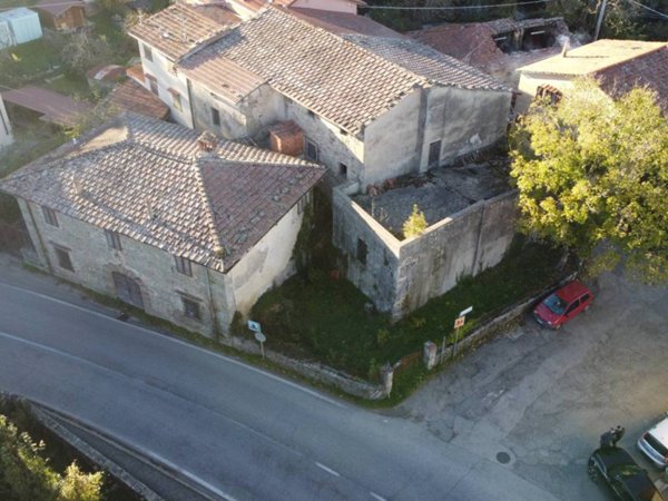 casa semindipendente in vendita a Pelago in zona Borselli