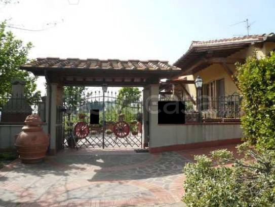casa indipendente in vendita a Pelago