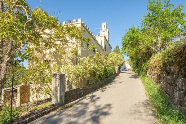 casa indipendente in vendita a Pelago