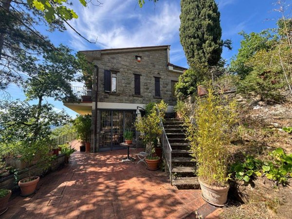 casa indipendente in vendita a Pelago in zona Paterno