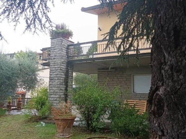 casa indipendente in vendita a Pelago in zona Diacceto