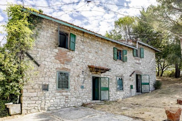 casa indipendente in vendita a Pelago
