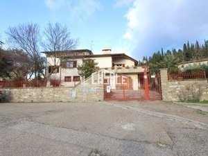 casa indipendente in vendita a Pelago in zona Paterno
