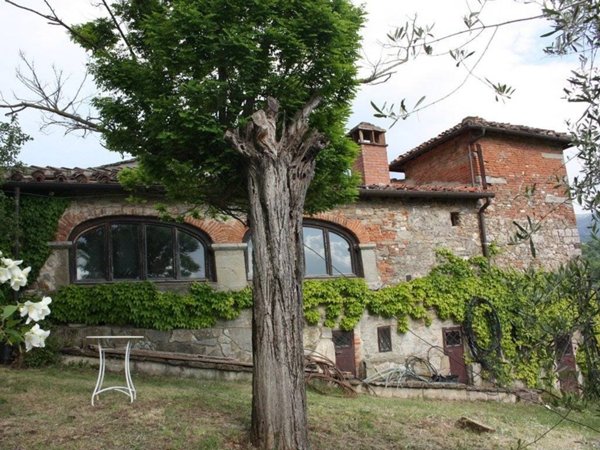 casa indipendente in vendita a Pelago