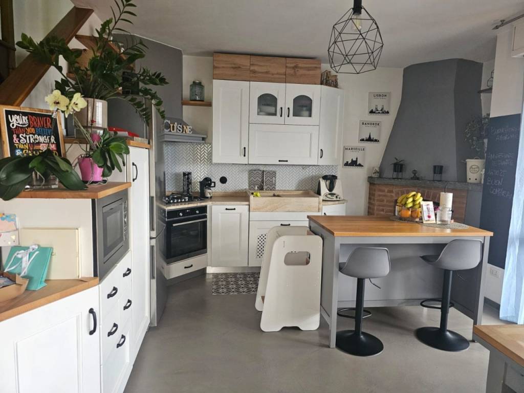 appartamento in vendita a Pelago in zona Palaie