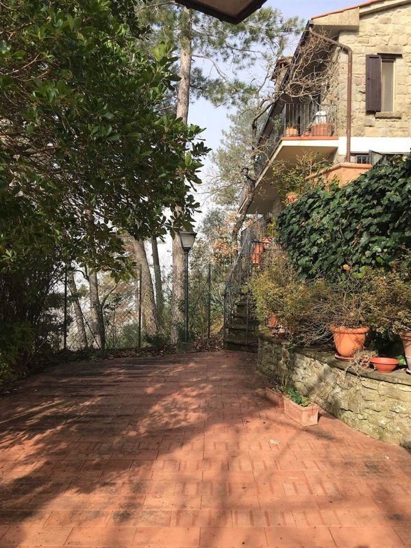 casa indipendente in vendita a Pelago in zona Paterno