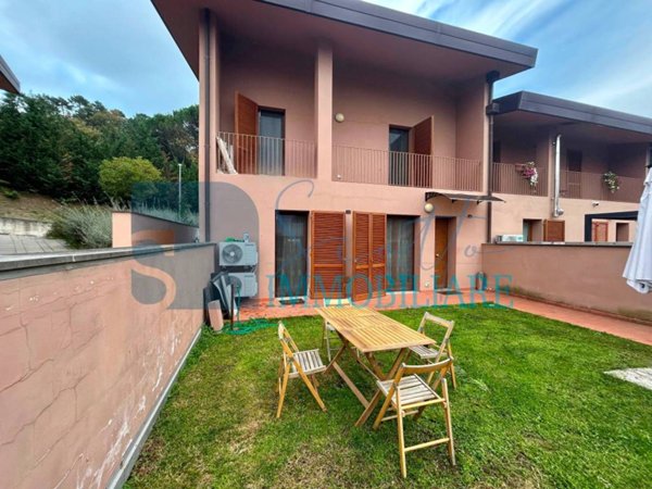 casa indipendente in vendita a Pelago