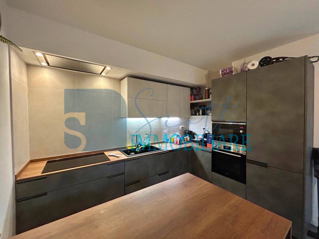 casa indipendente in vendita a Pelago