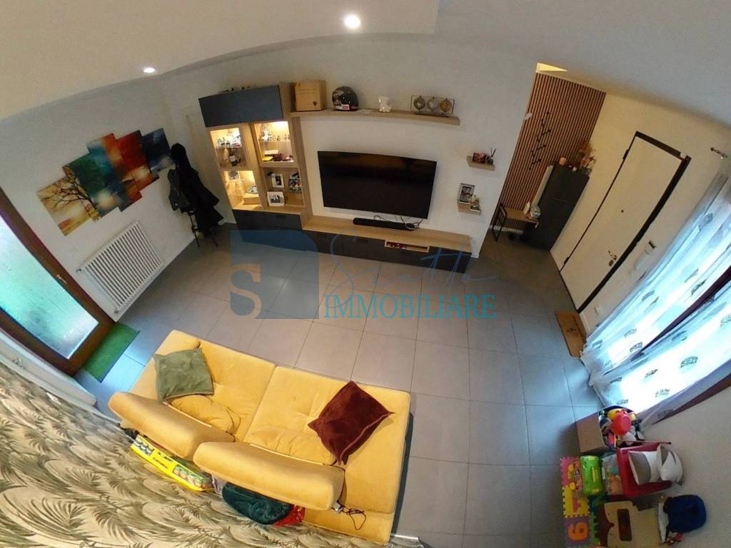 casa indipendente in vendita a Pelago