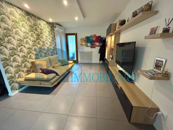 casa indipendente in vendita a Pelago