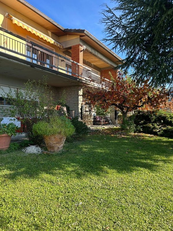 casa indipendente in vendita a Pelago