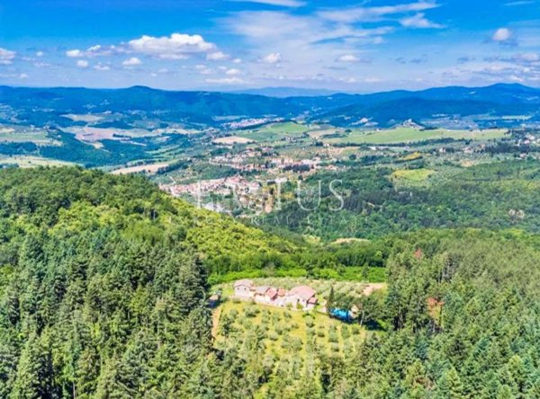 casale in vendita a Pelago