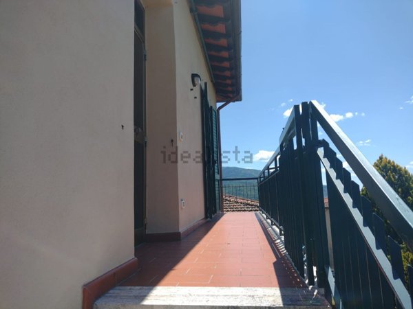 casa indipendente in vendita a Pelago in zona Diacceto