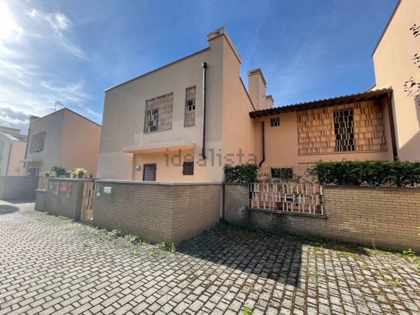 casa indipendente in vendita a Pelago in zona Diacceto