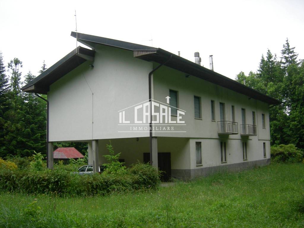 casa indipendente in vendita a Pelago