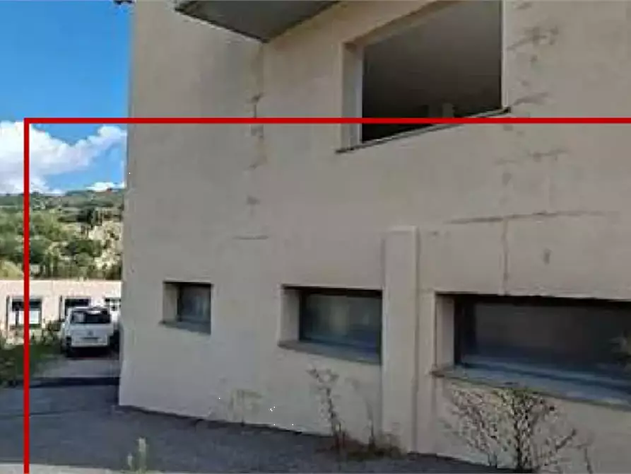 locale di sgombero in vendita a Pelago