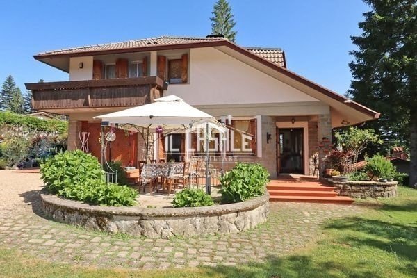 casa indipendente in vendita a Pelago in zona Consuma