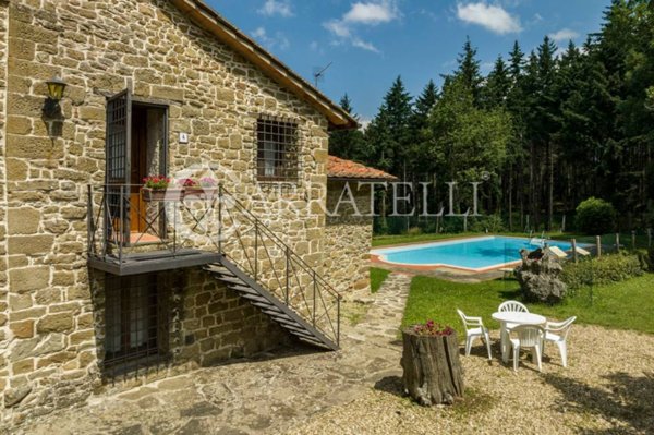 casa indipendente in vendita a Pelago