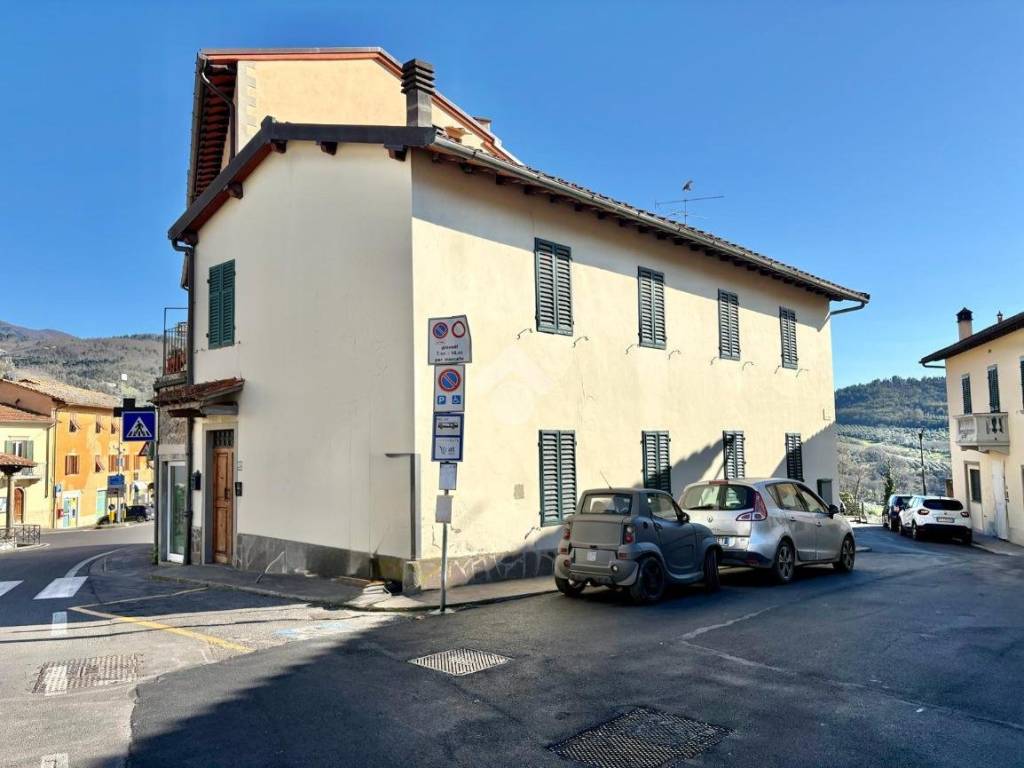 casa indipendente in vendita a Pelago