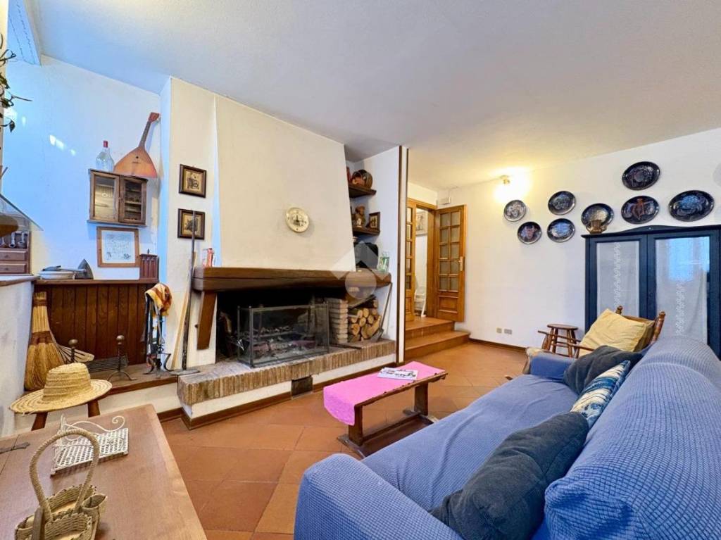 casa indipendente in vendita a Pelago
