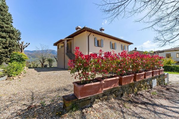 casa indipendente in vendita a Pelago