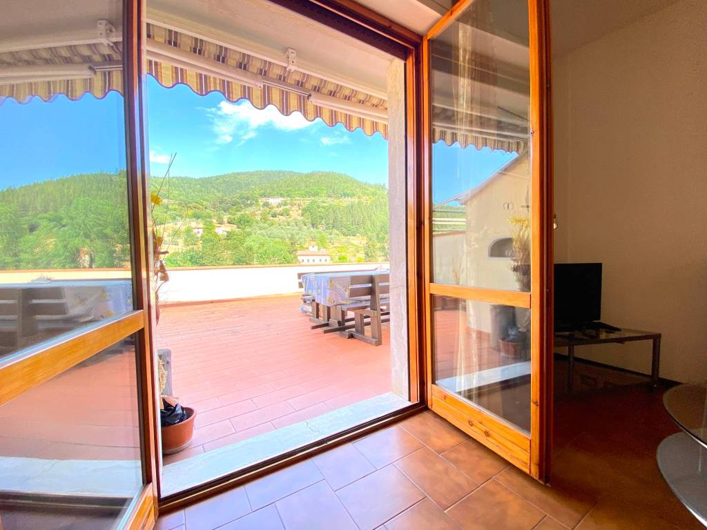 appartamento in vendita a Pelago in zona San Francesco