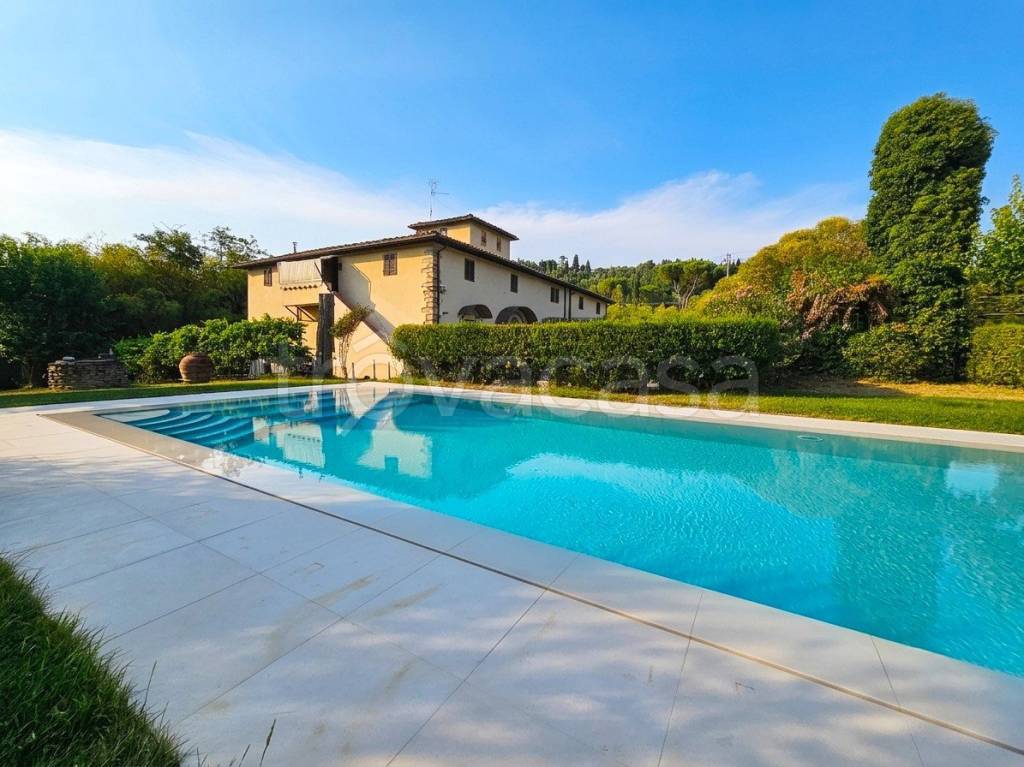 casa indipendente in vendita a Pelago in zona Palaie