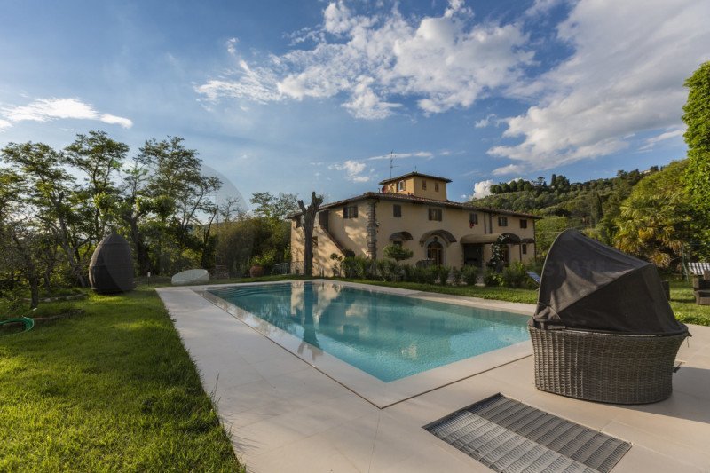 casa indipendente in vendita a Pelago in zona Carbonile