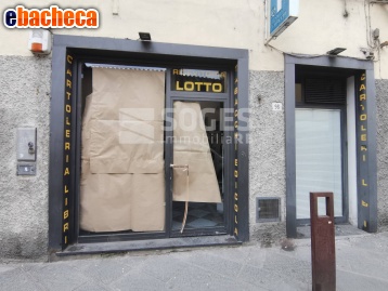 locale commerciale in vendita a Pontassieve