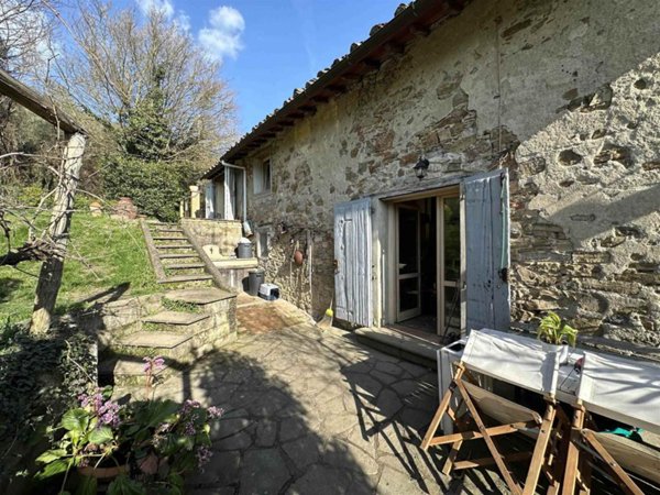 casa indipendente in vendita a Pontassieve in zona Colognole