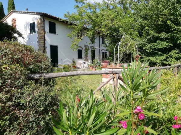 casa indipendente in vendita a Pontassieve in zona Santa Brigida