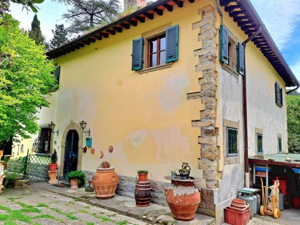 casa indipendente in vendita a Pontassieve in zona Santa Brigida