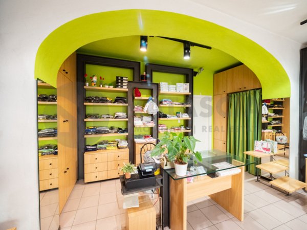 negozio in vendita a Pontassieve