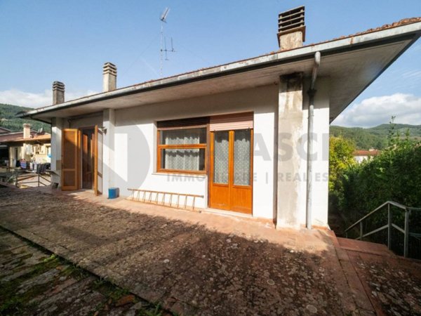 casa indipendente in vendita a Pontassieve