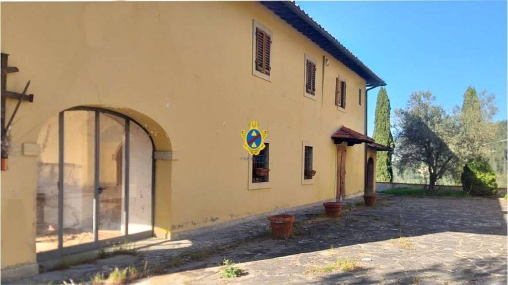locale di sgombero in vendita a Pontassieve