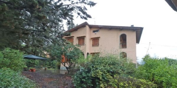 casa indipendente in vendita a Pontassieve