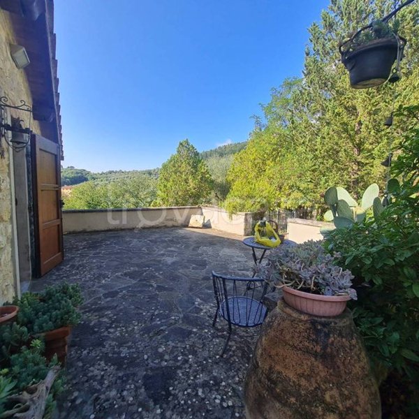 casa indipendente in vendita a Pontassieve
