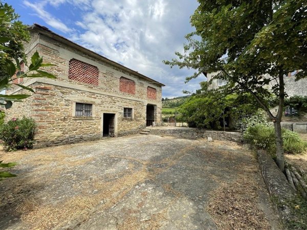 casa indipendente in vendita a Pontassieve