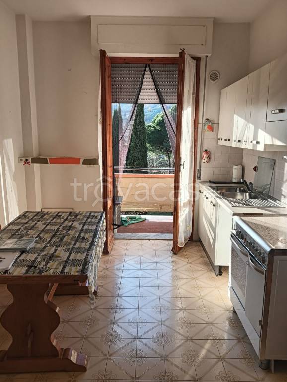 appartamento in vendita a Pontassieve in zona Montebonello