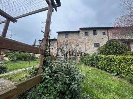 casa indipendente in vendita a Pontassieve