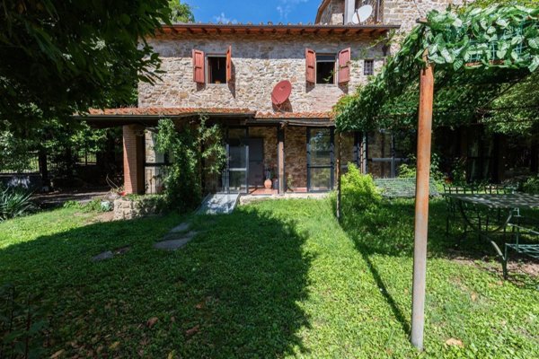 casale in vendita a Pontassieve