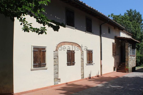 casa indipendente in vendita a Pontassieve