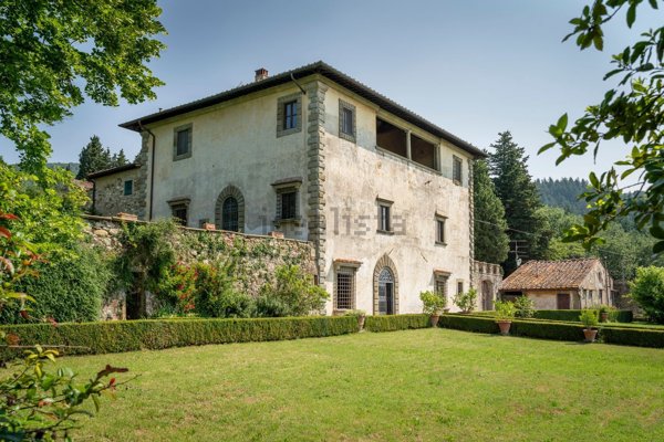 casa indipendente in vendita a Pontassieve