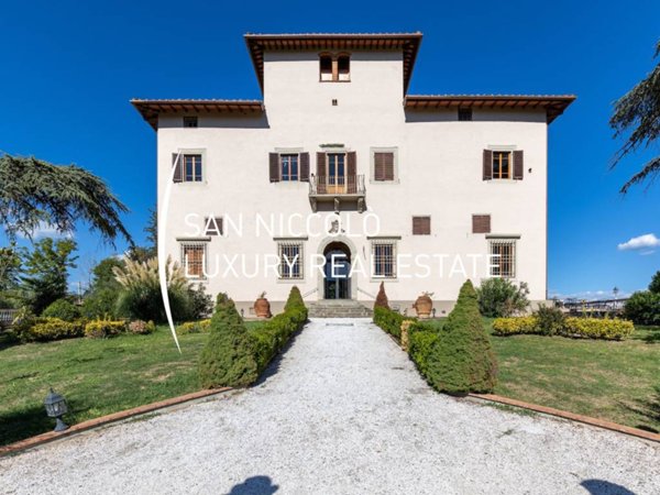 intera palazzina in vendita a Pontassieve