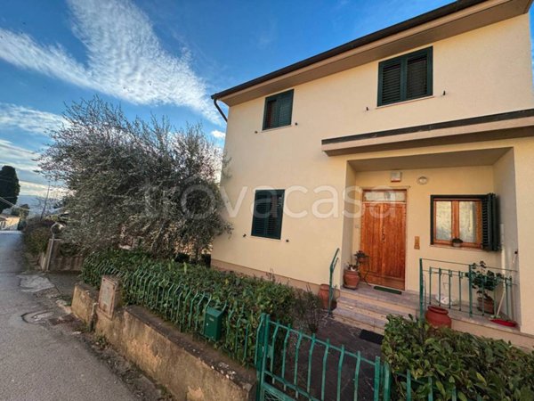 casa indipendente in vendita a Pontassieve in zona Doccia